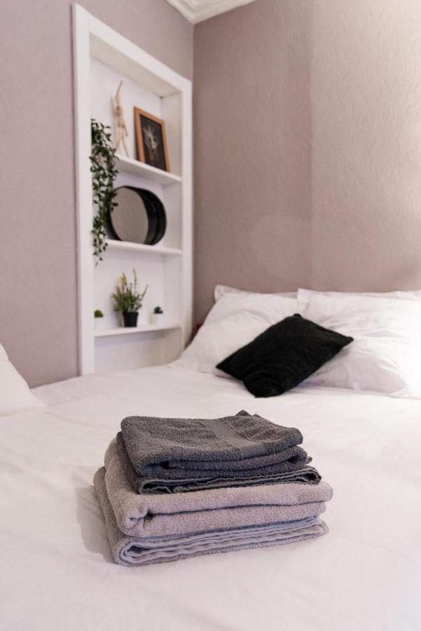 Agreable Studio En Plein Coeur De Quimper Apartment Luaran gambar